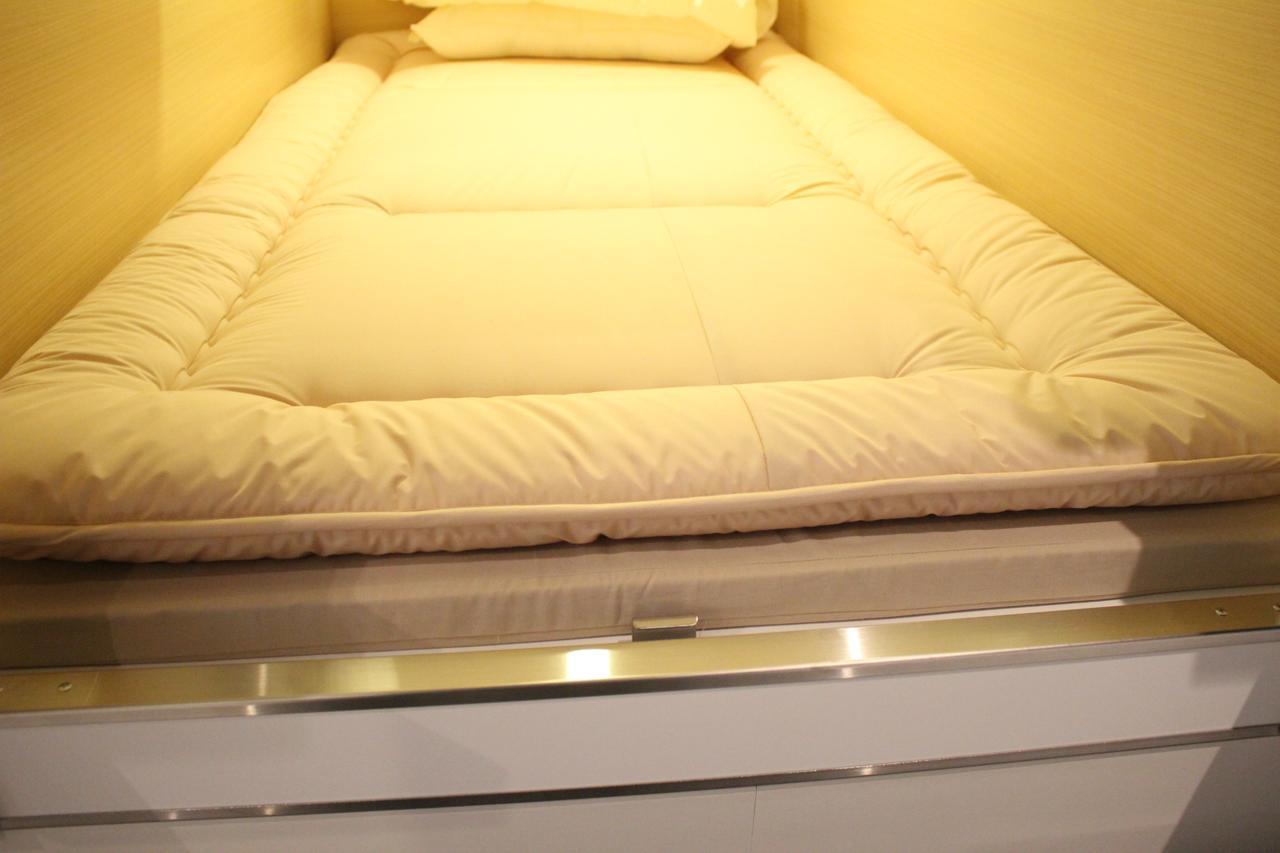 Capsule Hotel Astil Dotonbori Ōsaka Eksteriør bilde