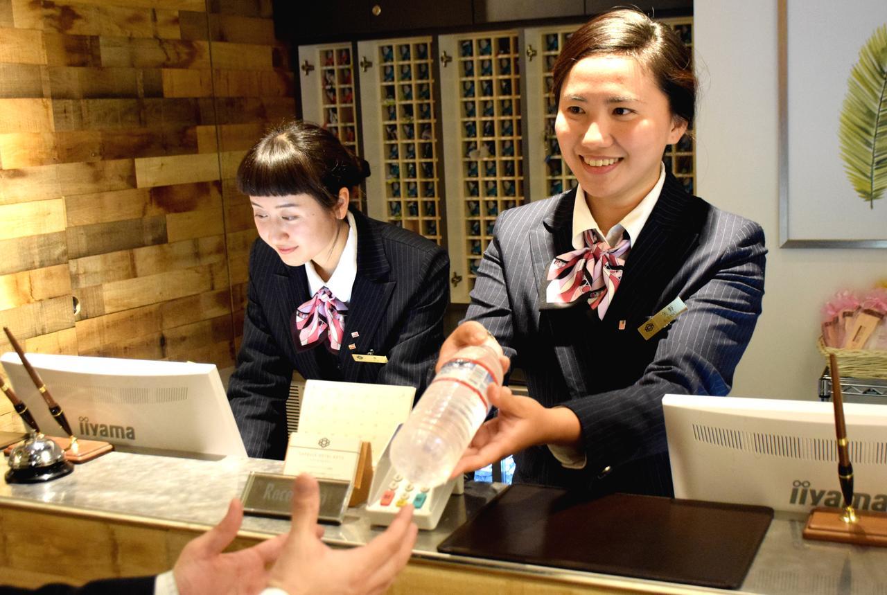 Capsule Hotel Astil Dotonbori Ōsaka Eksteriør bilde